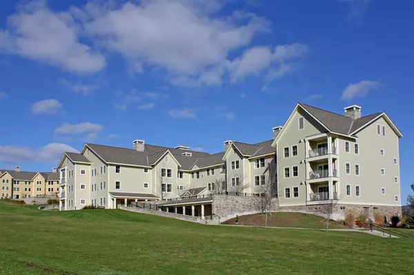 Ludlow, VT 05149,613/615 Qtr. I I Adams House