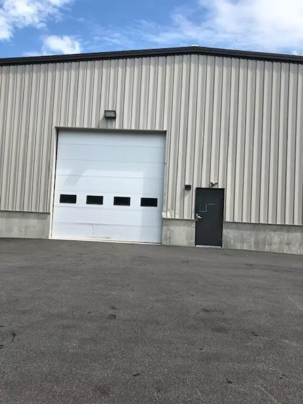 Concord, NH 03301,38 Henniker ST