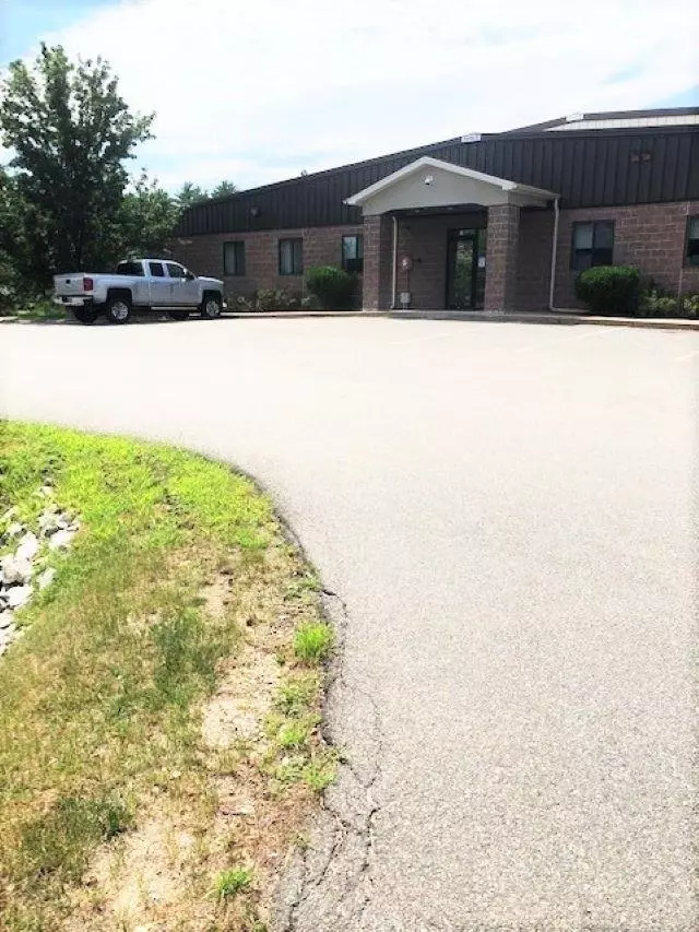 Concord, NH 03301,38 Henniker ST