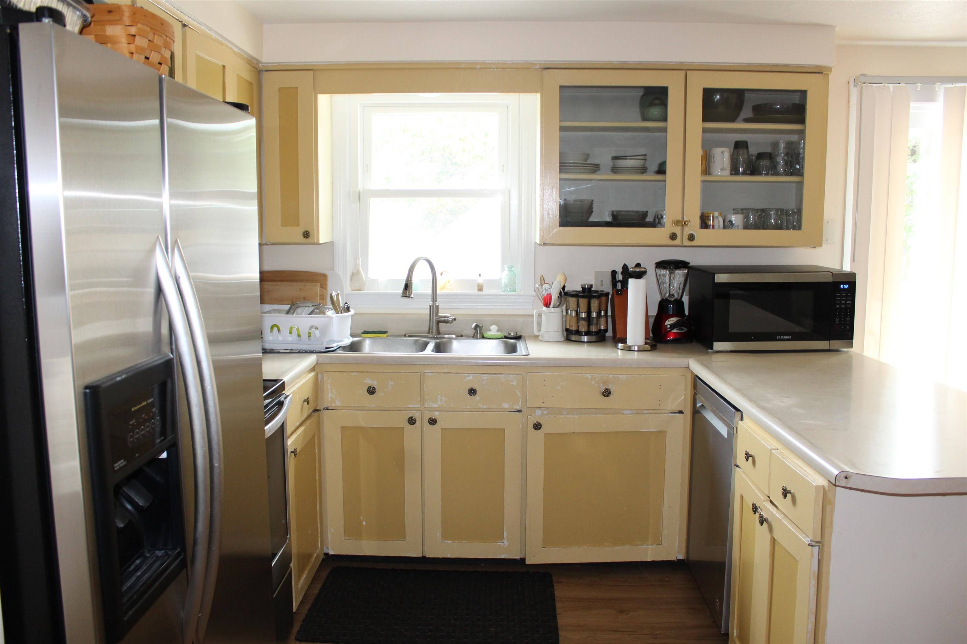 Manchester, NH 03109,451 Medford ST