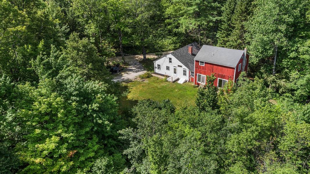 296 Rowe Mountain RD, Bradford, NH 03221-0000