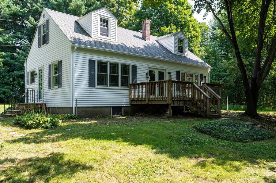 7 Duston AVE, Plaistow, NH 03865