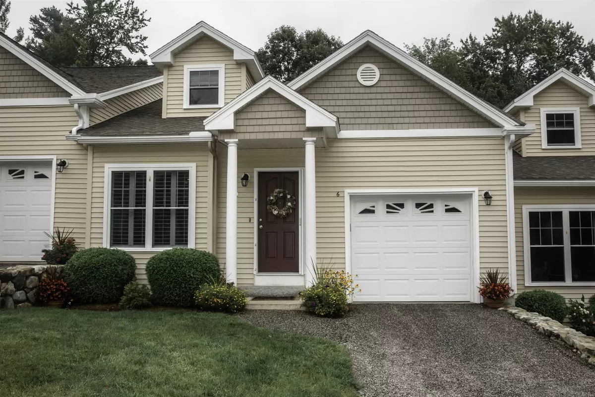 Pelham, NH 03076,6 Winterberry RD