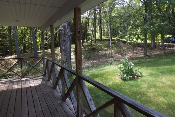 Henniker, NH 03242,163 Patch RD