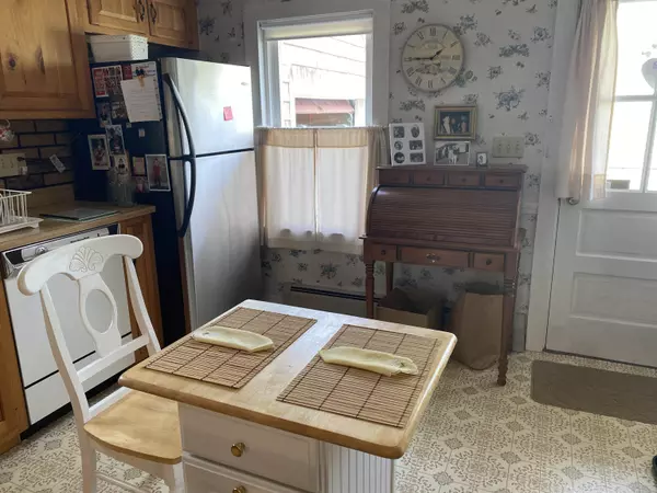 Keene, NH 03431,8 Newman ST