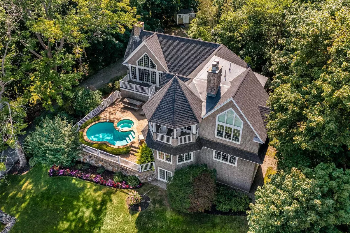 Ogunquit, ME 03907-3905,440 Shore RD