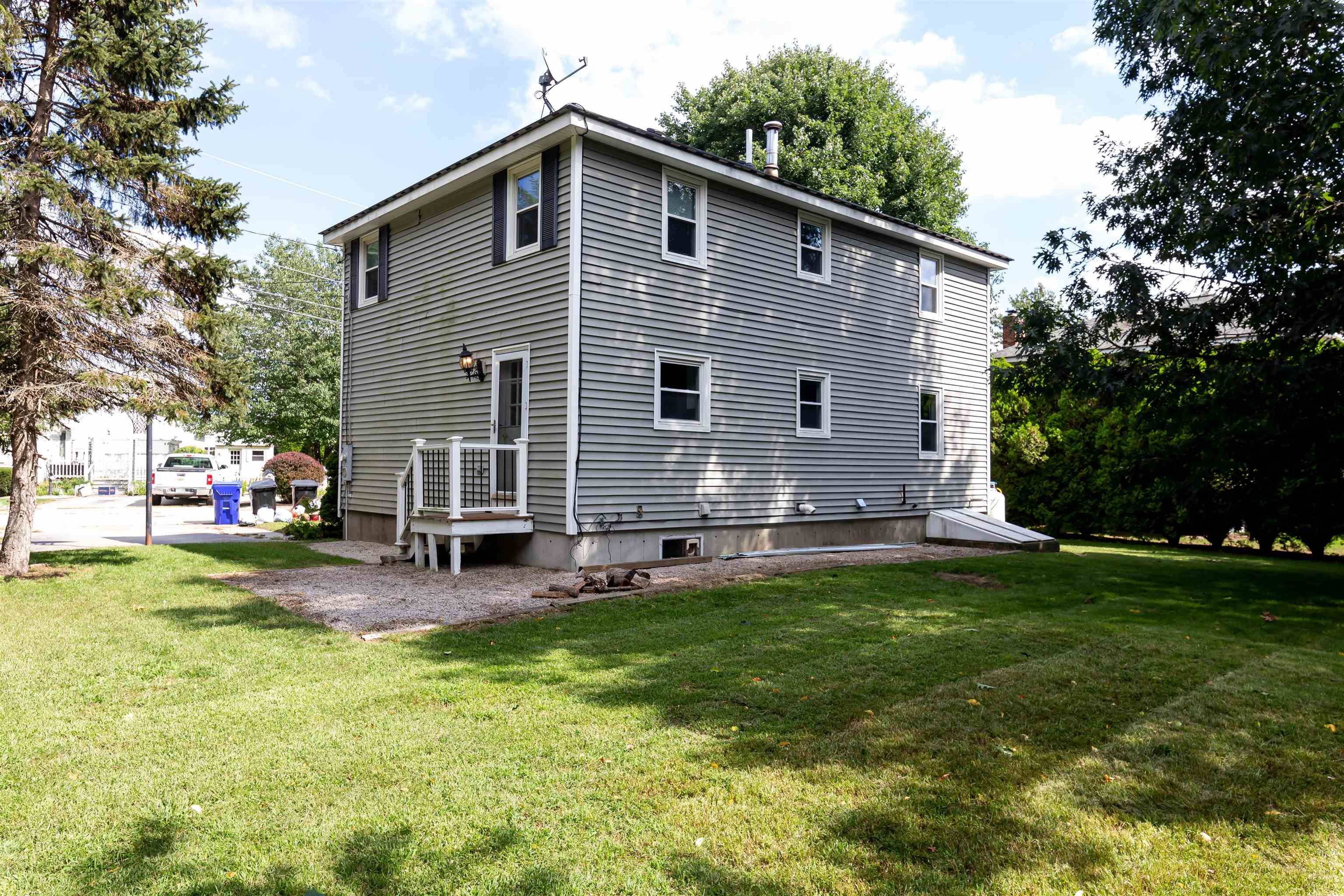 Hudson, NH 03051,9 Ireland ST