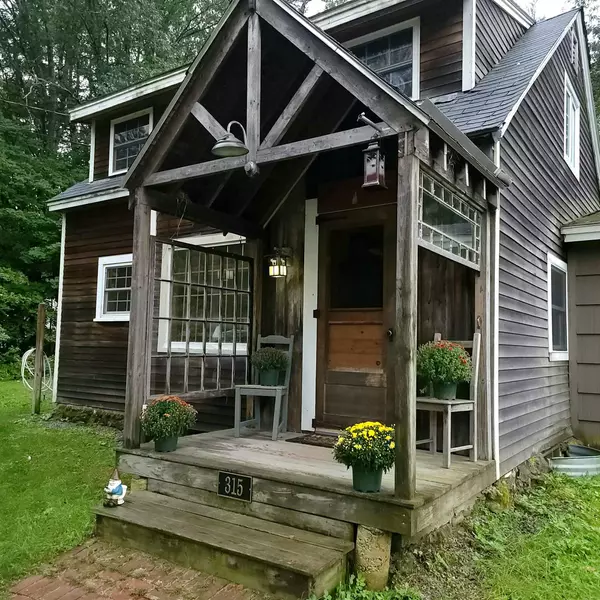 Henniker, NH 03242,315 Rush RD