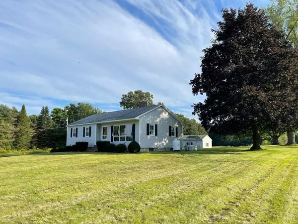 248 Main AVE, South Hampton, NH 03827