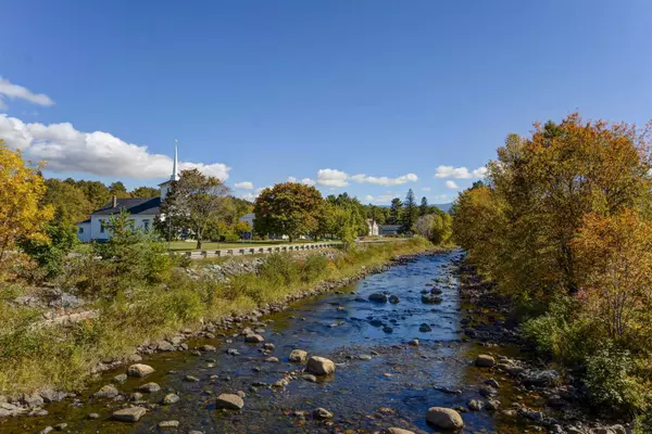 Franconia, NH 03580,000 Windago LN