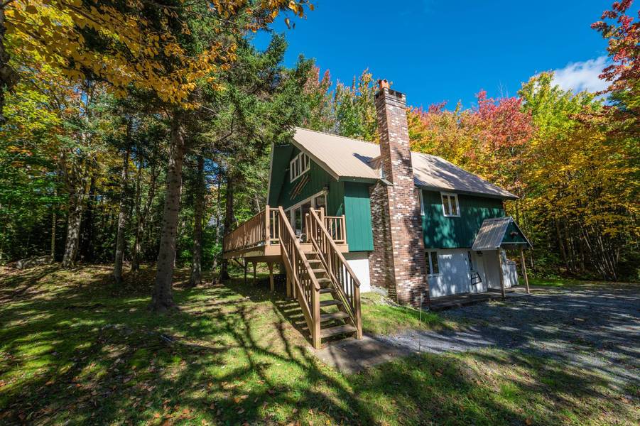 4 Sunnyside RD, Dover, VT 05356