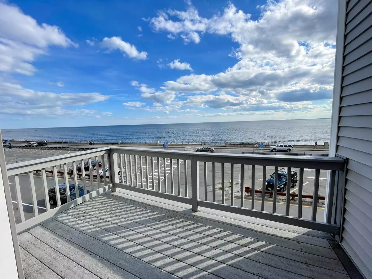 Hampton, NH 03842,421 Ocean BLVD #3N