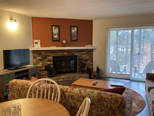 11 D Snow Tree LN,  Dover,  VT 05356