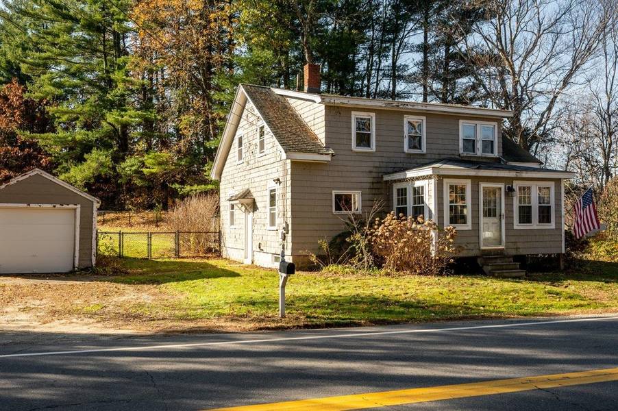 107 Depot RD, East Kingston, NH 03827