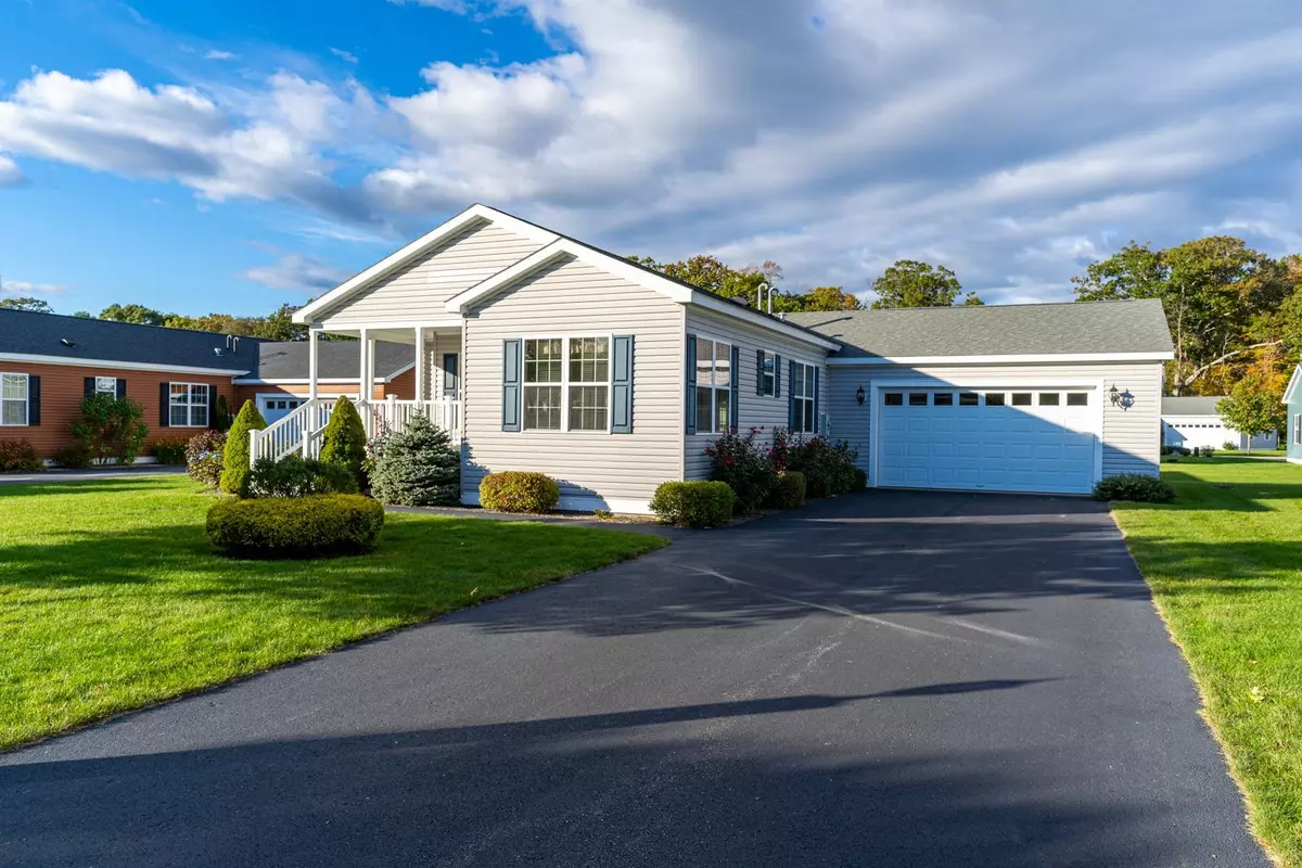 North Hampton, NH 03862,46 Greystone WAY