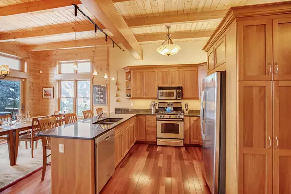 Carroll, NH 03575,307 Hannah LOOP