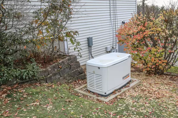 Northfield, NH 03276,615 Bean Hill RD