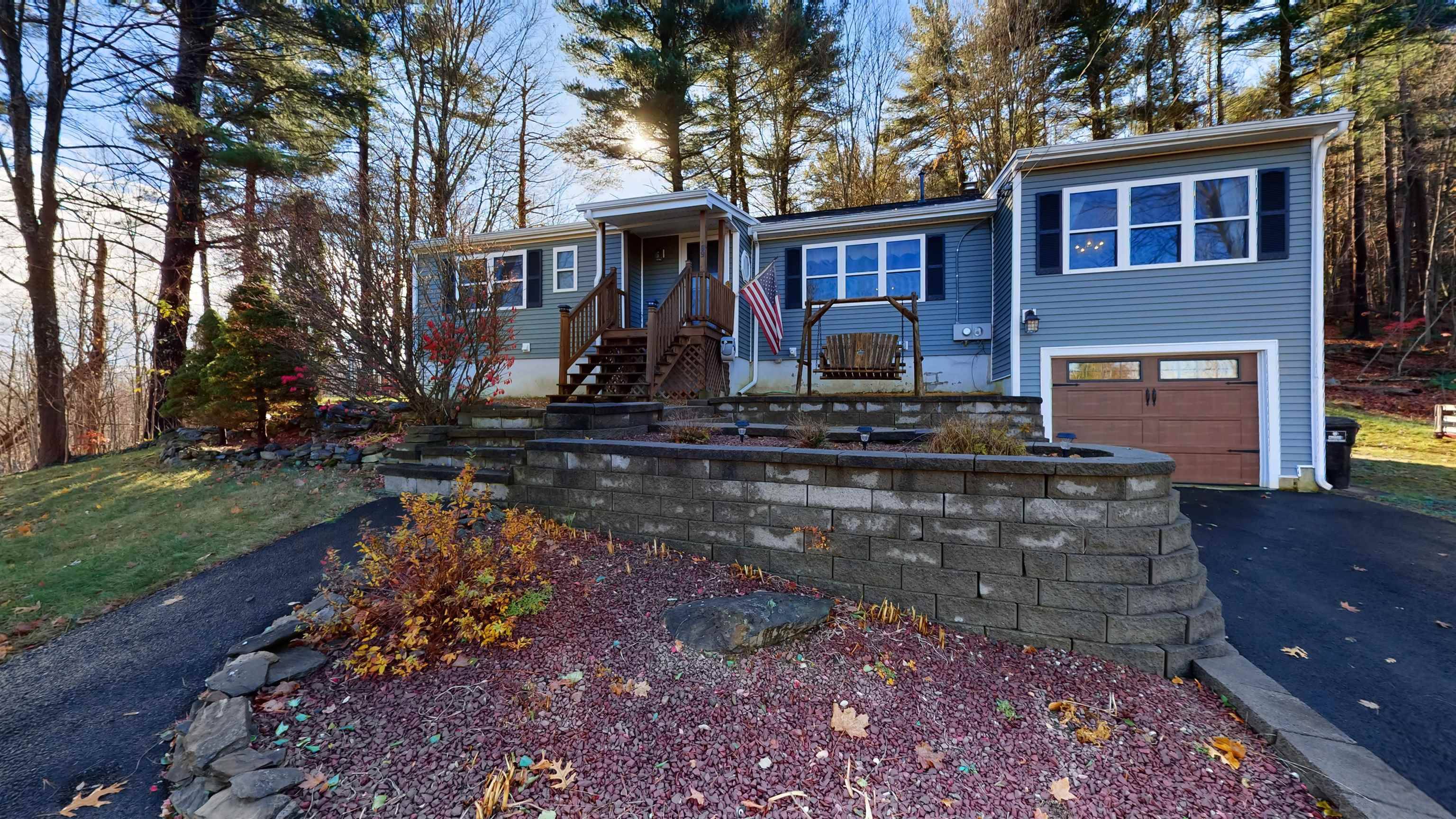89 Barretts Hill RD, Hudson, NH 03051