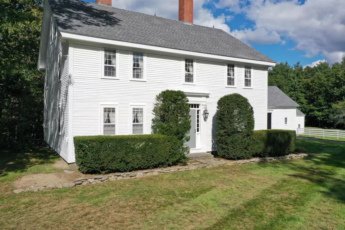 Sandown, NH 03873,127 Odell RD