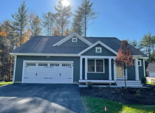 46 Three Ponds DR, Brentwood, NH 03833