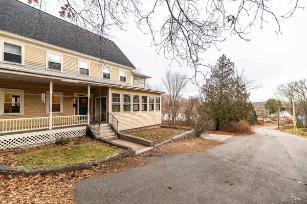 Concord, NH 03301,56 Walker ST