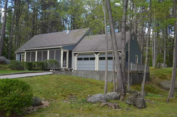 Henniker, NH 03242,235 Hillside DR