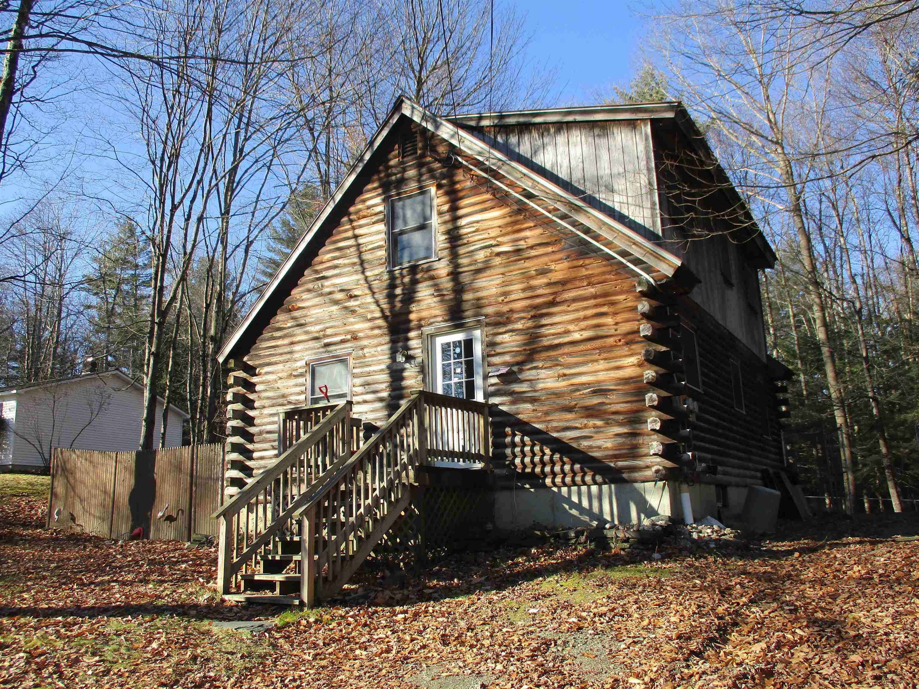 143 CARRIAGE HILL RD, Brattleboro, VT 05301