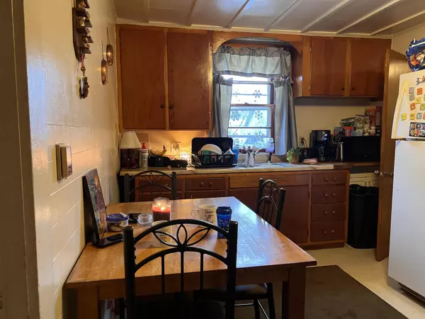 Claremont, NH 03743,217 Main ST