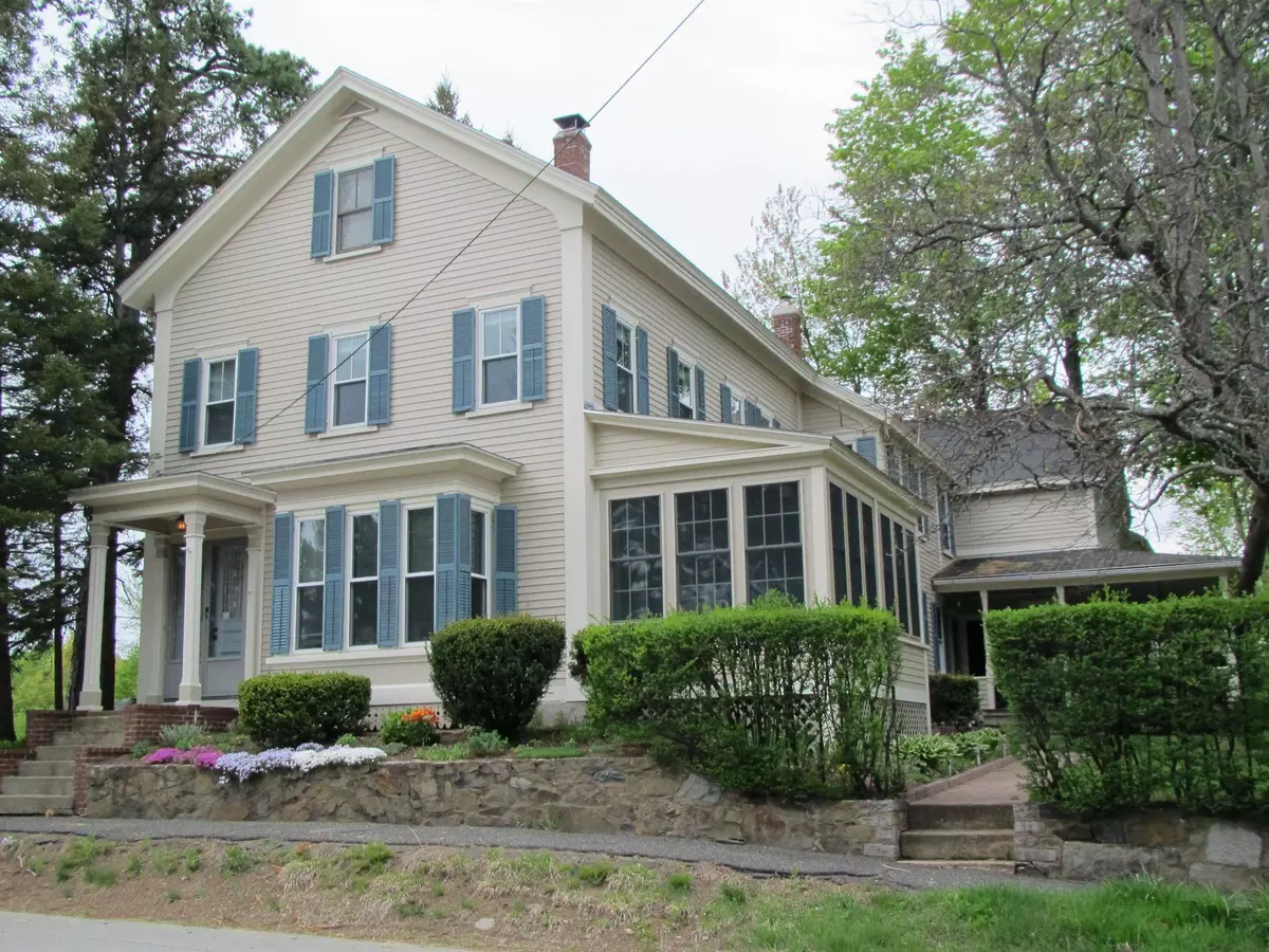 Somersworth, NH 03878,21 Hamilton ST