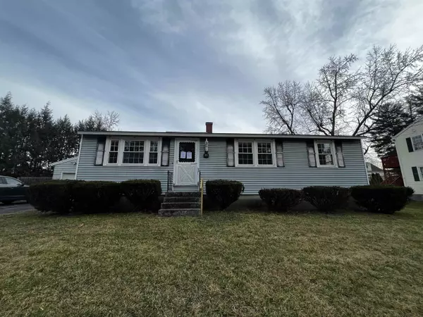16 Upstone DR, Nashua, NH 03063