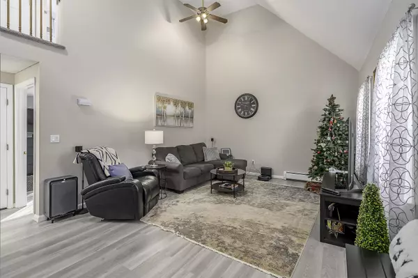 Merrimack, NH 03054,7 Kearns DR #213