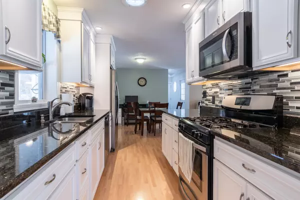 Merrimack, NH 03054,48 Hansom DR