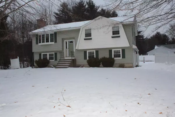 Merrimack, NH 03054,17 Clay ST