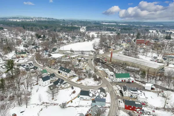 Pittsfield, NH 03263,22 Concord Hill RD