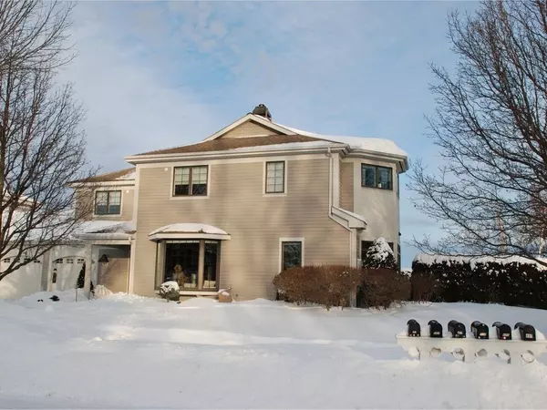 514 Golf Course RD, South Burlington, VT 05403