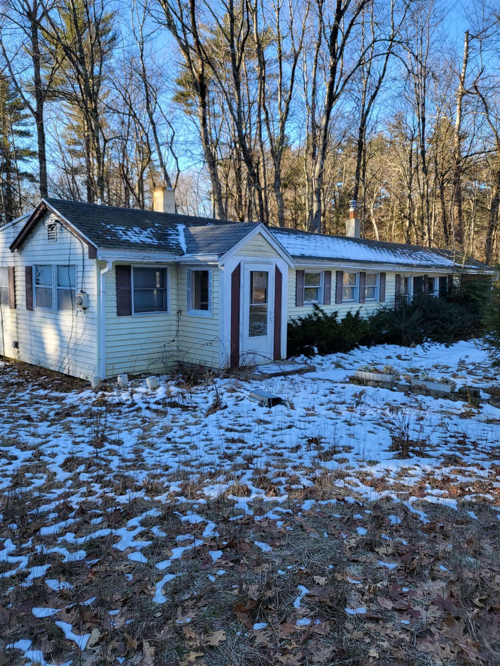 10 Dalton RD, Brentwood, NH 03833