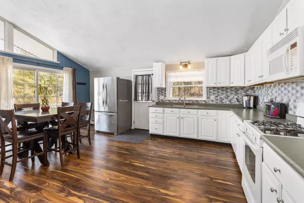 Raymond, NH 03077,189 NH Route 27