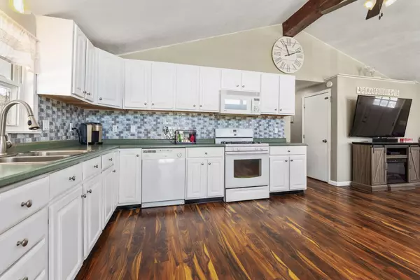 Raymond, NH 03077,189 NH Route 27