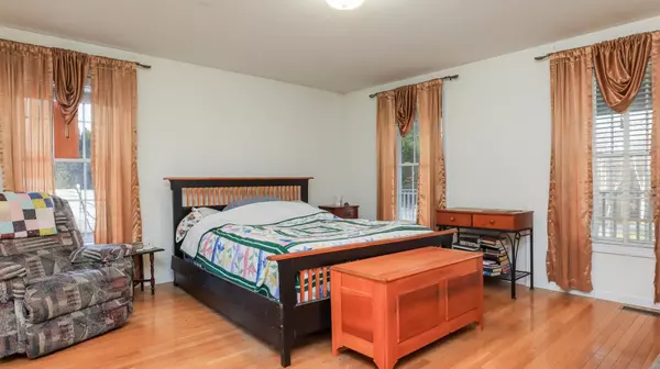 Hooksett, NH 03106,8 Gullane RD