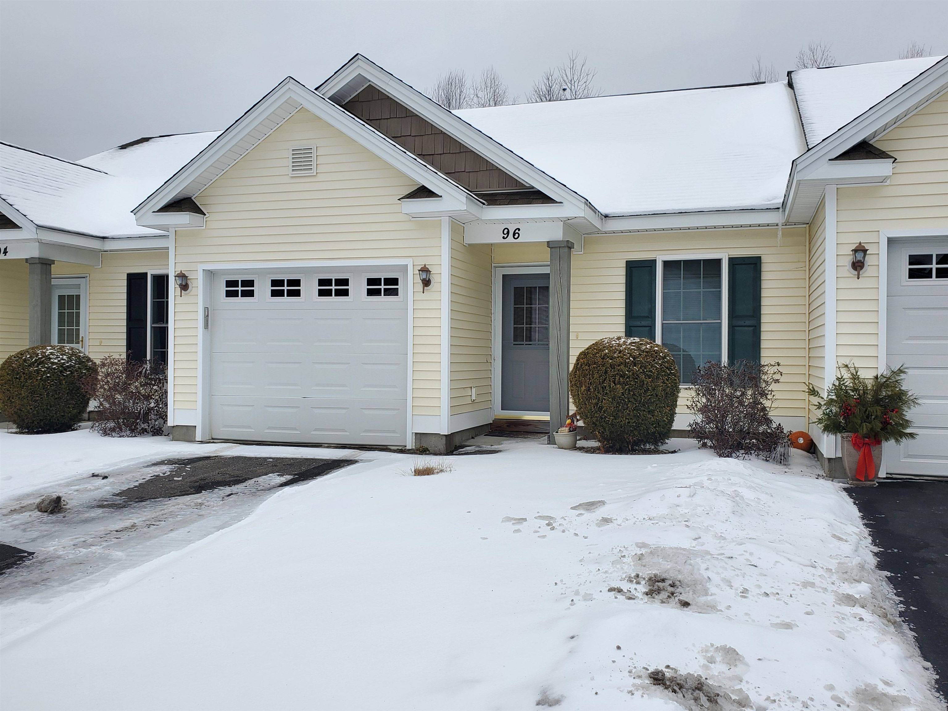 Swanzey, NH 03446,28 Owens DR