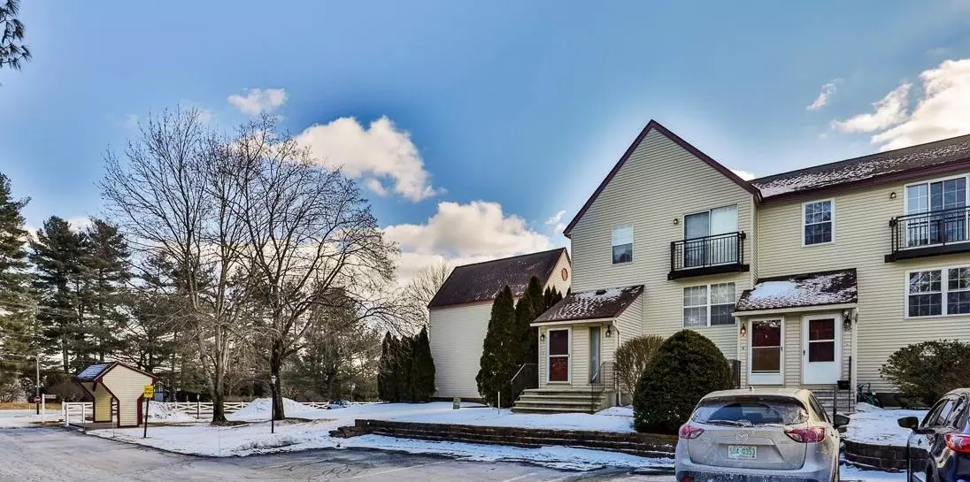 Merrimack, NH 03054,4 Concord RD