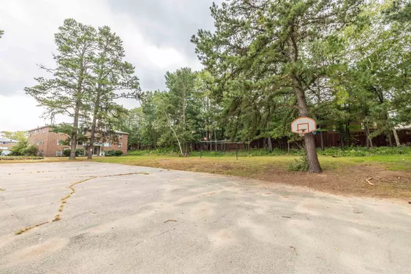 Concord, NH 03301,171 Loudon RD #7