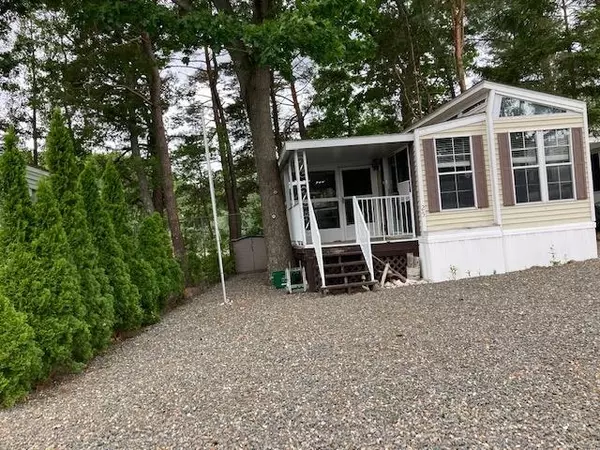 Seabrook, NH 03874,308 Route 286