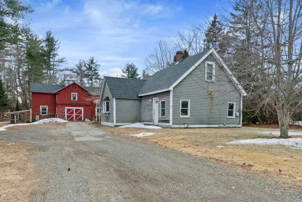 14 Marshall RD, Kingston, NH 03848