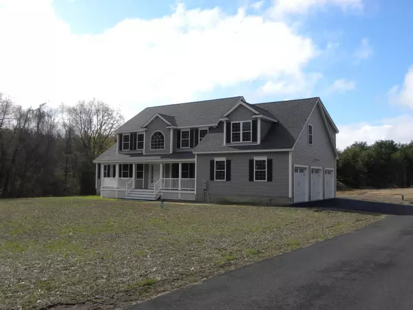 606 Raymond RD, Chester, NH 03036