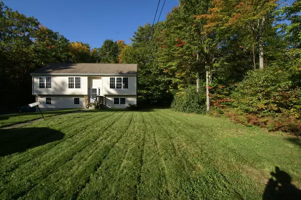 33 Shepherd RD, Farmington, NH 03835