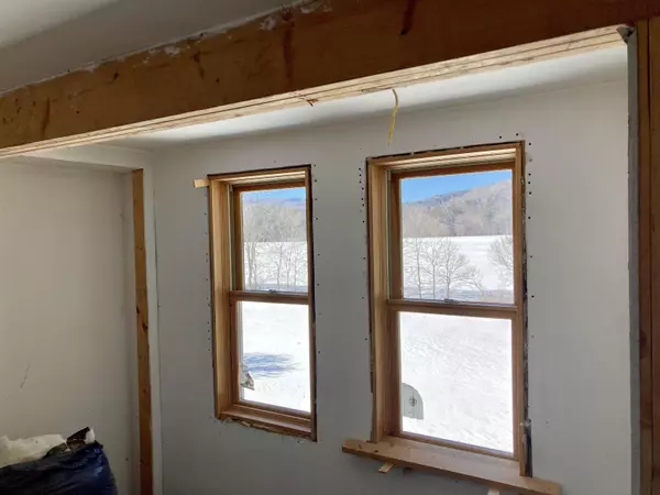 Alexandria, NH 03222,313 Fowler River RD