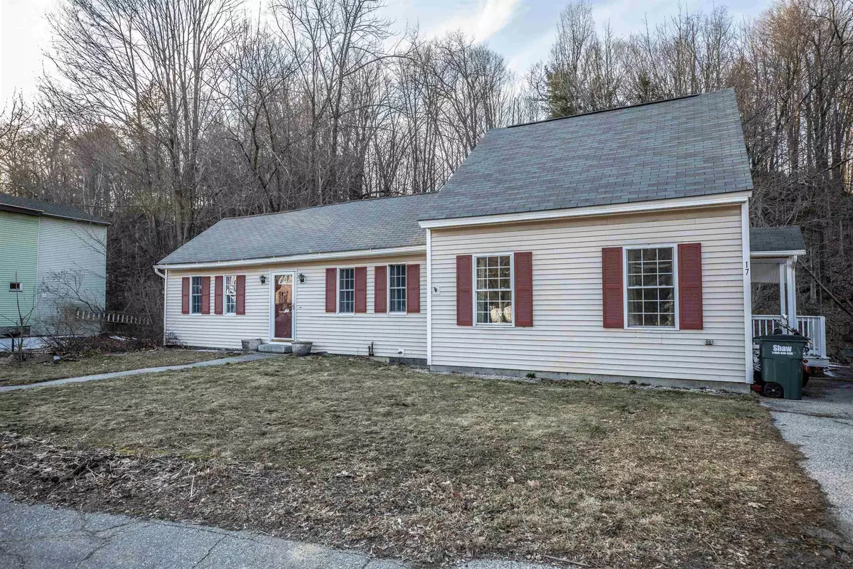 Wilton, NH 03086,17 Island ST