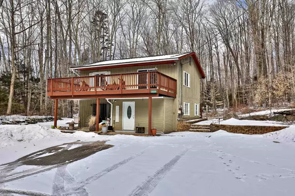 331 Rustic DR, Killington, VT 05751