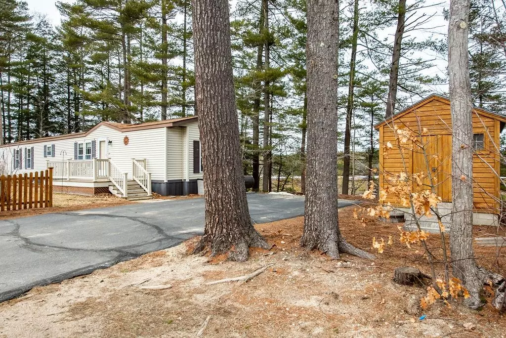 Milton, NH 03851,139 Town House RD